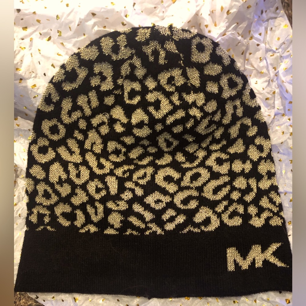 Michael kors brand new black and gold shimmery beenie